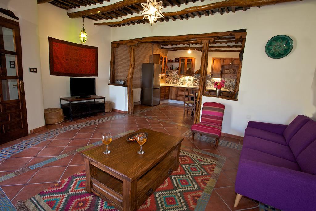 Casa Carole - 3 Bedroom Luxury Apartment Bubión Стая снимка